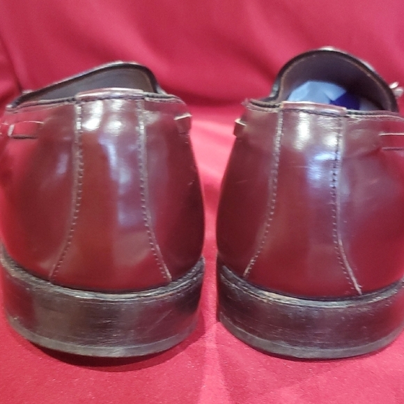 Allen Edmonds Burgandy Grayson Leather Slip-On Tassle Loafers